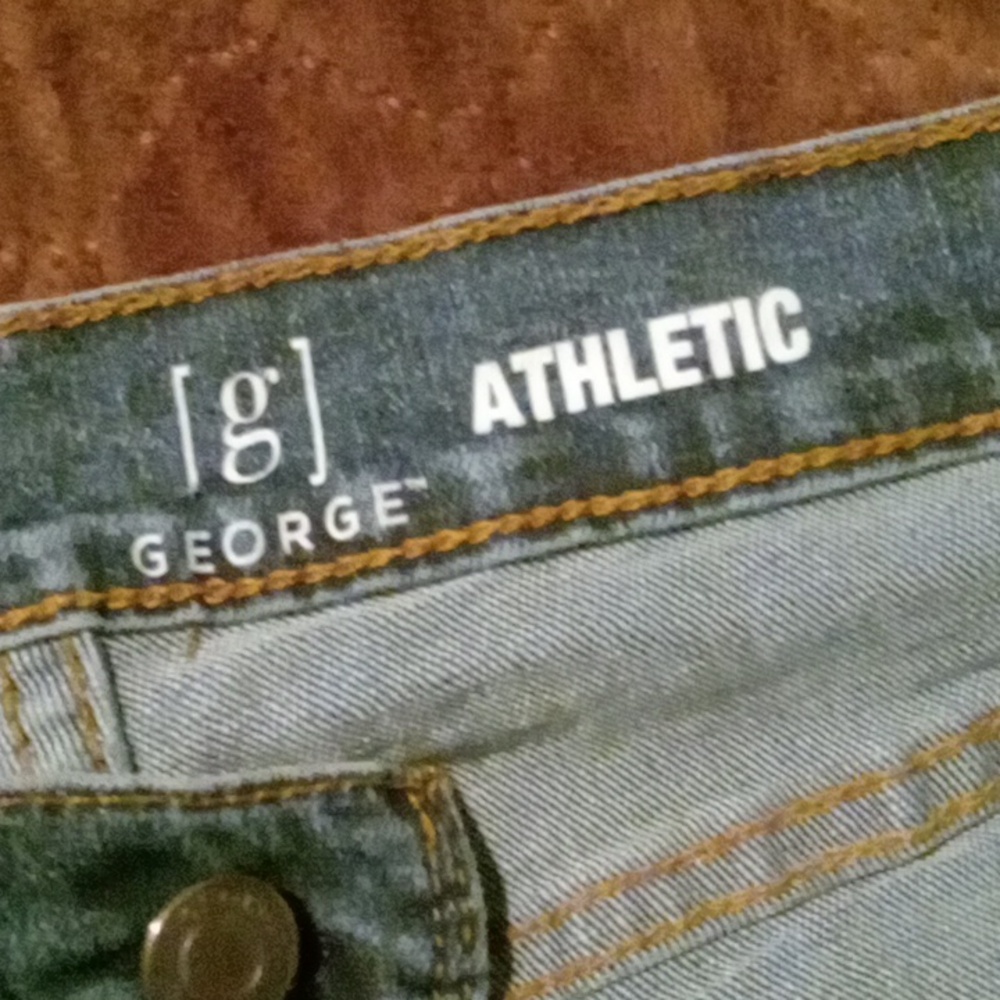 Jeans - Picture 2 of 6
